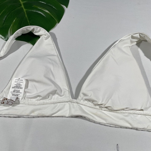 Becca [‎ Small ] Loreto Ribbed Banded Bikini Top in White - Picture 11 of 12